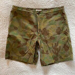 Taylor Stitch Adventure Shorts 32 Arid Camo Stretch Waist 7" Inseam | Small Hole